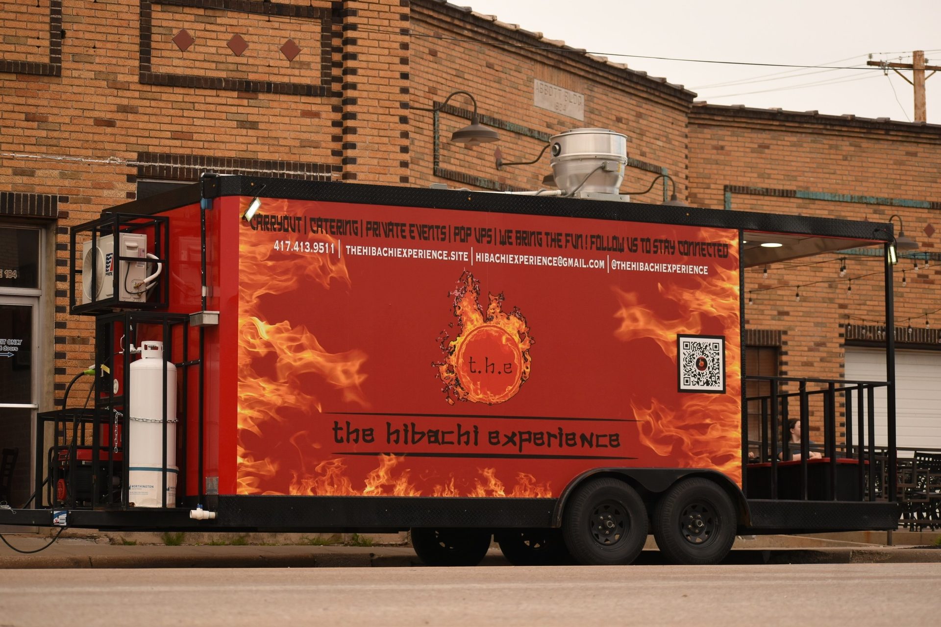 ORDER FROM T.H.E FOODTRUCK
